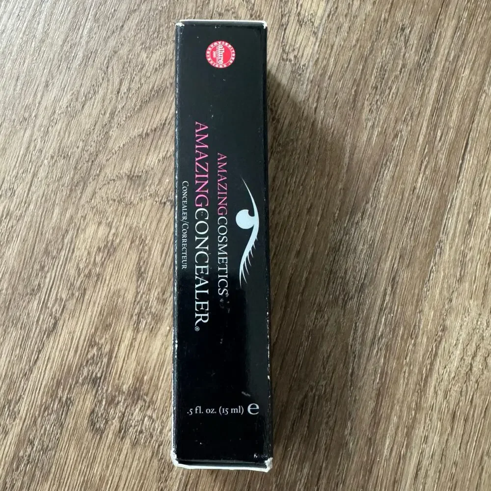 Amazing Cosmetics Amazing Concealer in Deep Golden